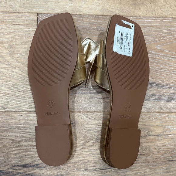 Steve Madden Tatumm Slide - Picture 3 of 3